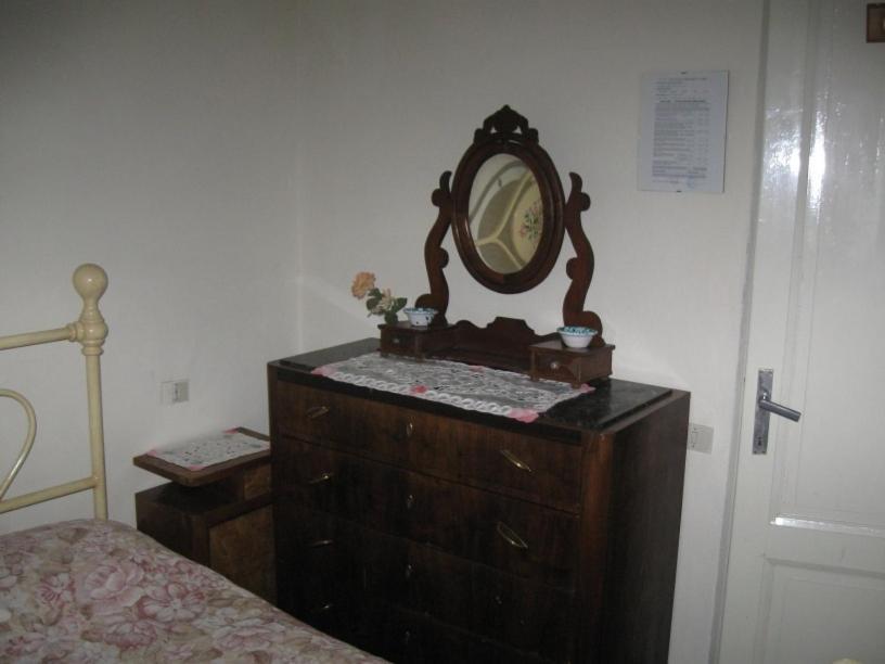Albergo Ristorante Guidi Pistoia Rum bild