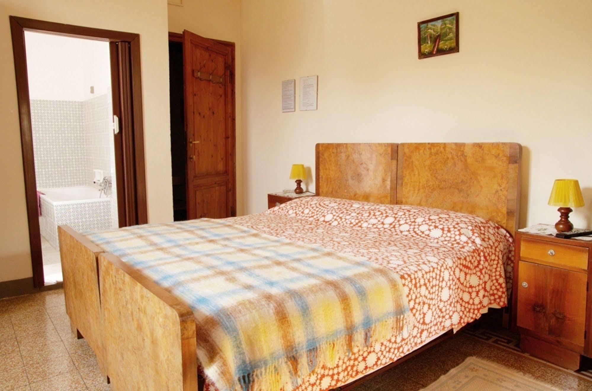 Albergo Ristorante Guidi Pistoia Exteriör bild