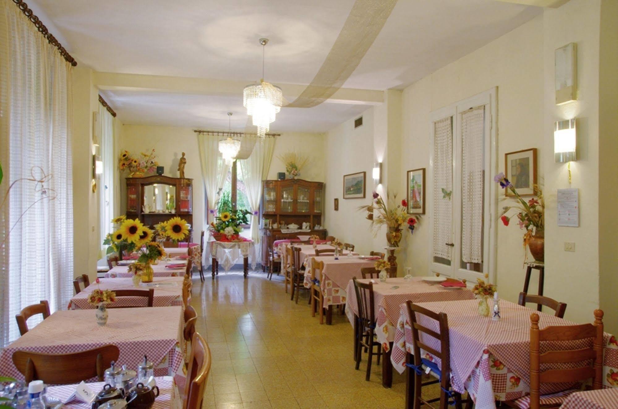 Albergo Ristorante Guidi Pistoia Exteriör bild